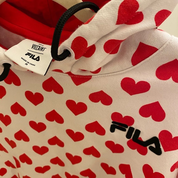 UO X FILA heart hoodies - Picture 3 of 4